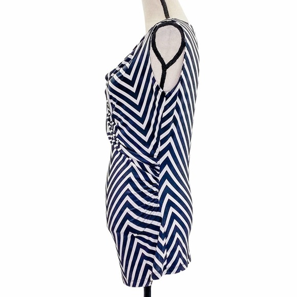 BLACK & White Chevron Stripe Drapey Cowl Neck Sleeveless Blouse - Picture 3 of 10